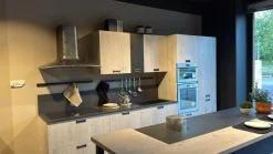 Creo Cucina con isola in laminato materico a prezzo ribassato 52%- Cucine Ad Isola
