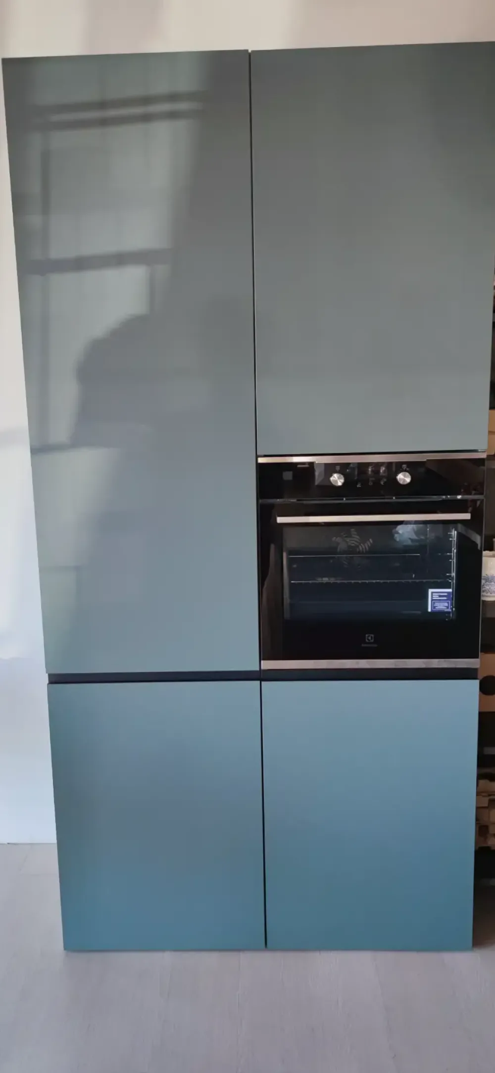 Record Cucine Cucina con isola in laminato opaco modello Cucina e isola in fenix verde commodoro ad un prezzo riservato- Cucine Ad Isola|Cucine Design