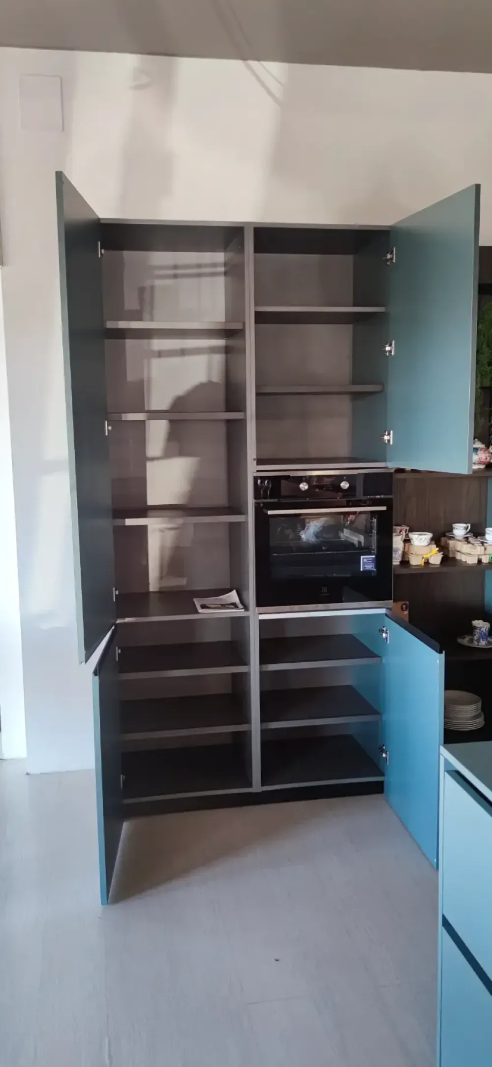 Record Cucine Cucina con isola in laminato opaco modello Cucina e isola in fenix verde commodoro ad un prezzo riservato- Cucine Ad Isola|Cucine Design