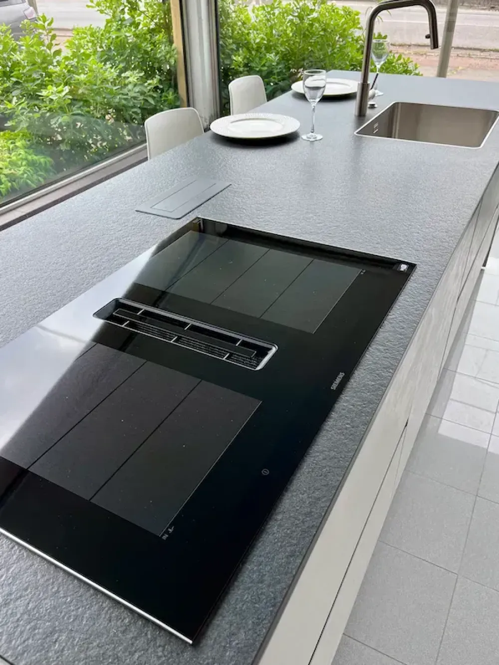 Cucina con isola in nobilitato a prezzo scontato 50%^Dibiesse Clearance