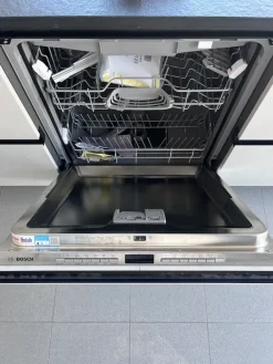 Cucina con isola in nobilitato a prezzo scontato 50%^Dibiesse Clearance