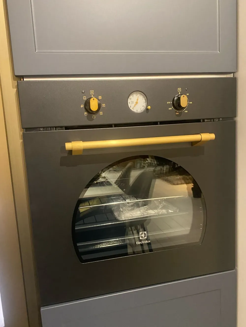 Cucina con isola in polimerico opaco blu Gaia a prezzo scontato^Mobilturi Discount