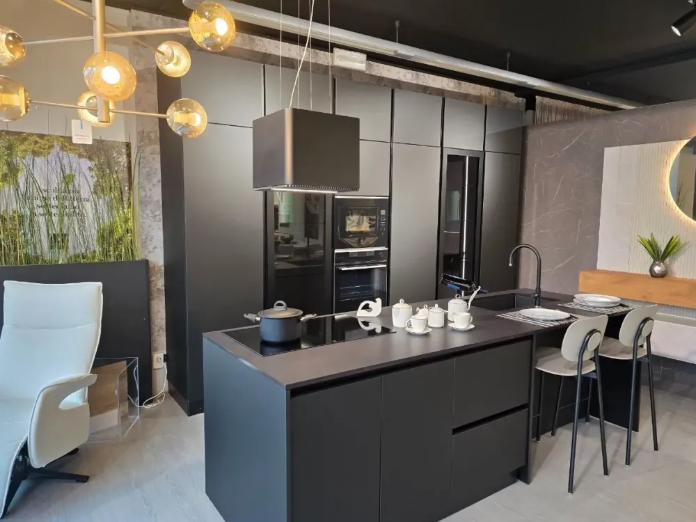 Mobilturi Cucina con isola moderna altri colori Gaia pet a soli 11000 Euro- Cucine Ad Isola|Cucine Moderne