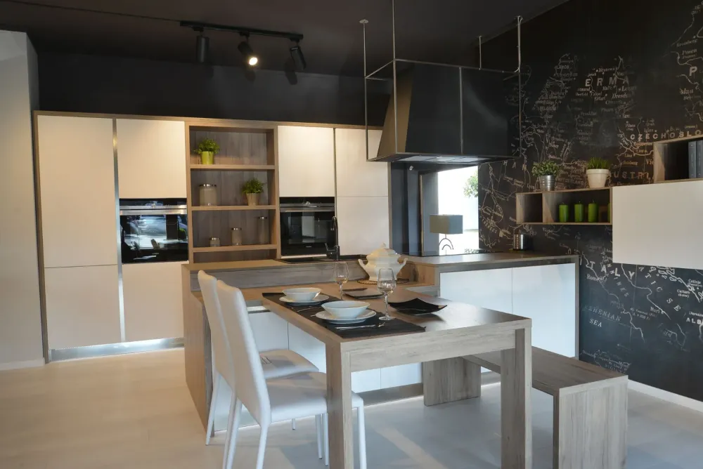 Clearance Cucina con isola moderna bianca K rovere a soli 12200 Euro Cucine Ad Isola|Cucine Moderne