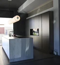 Poliform Cucina con penisola in laccata a prezzo ribassato 38%- Cucine Con Penisola|Cucine Moderne