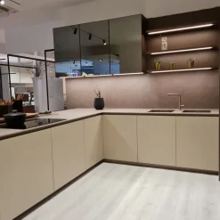Cucina con penisola in laminato opaco a prezzo scontato 59%^Ernestomeda Online