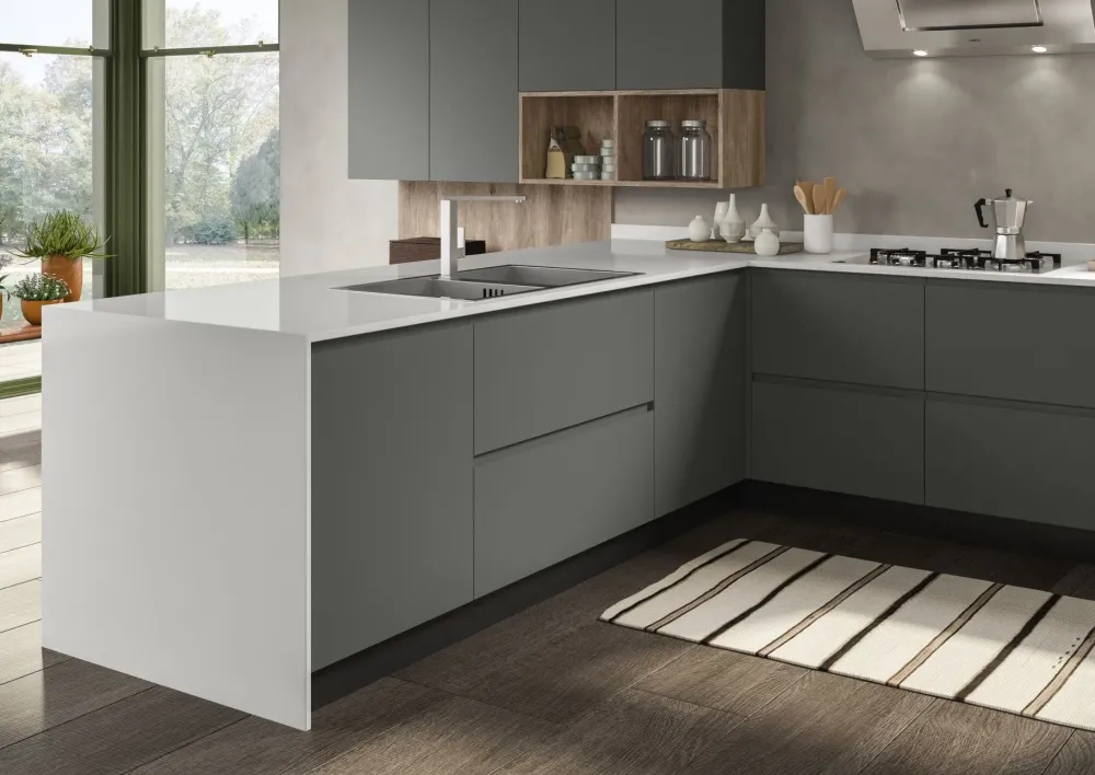 Essebi Cucina con penisola in laccata opaco grigia Nadir 1 a prezzo ribassato- Cucine Con Penisola|Cucine Moderne