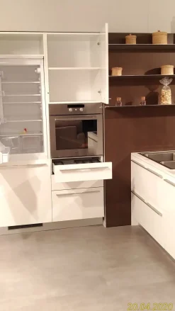 Outlet Cucina con penisola in laccato lucido a prezzo scontato 59% Cucine Con Penisola|Cucine Design