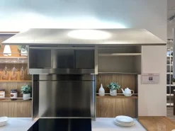 Cucina con penisola in vetro modello Riflex ad un prezzo riservato^Veneta Cucine Outlet