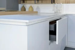 Cucina con penisola moderna Time Frighetto a prezzo ribassato Cucine Con Penisola|Cucine Moderne