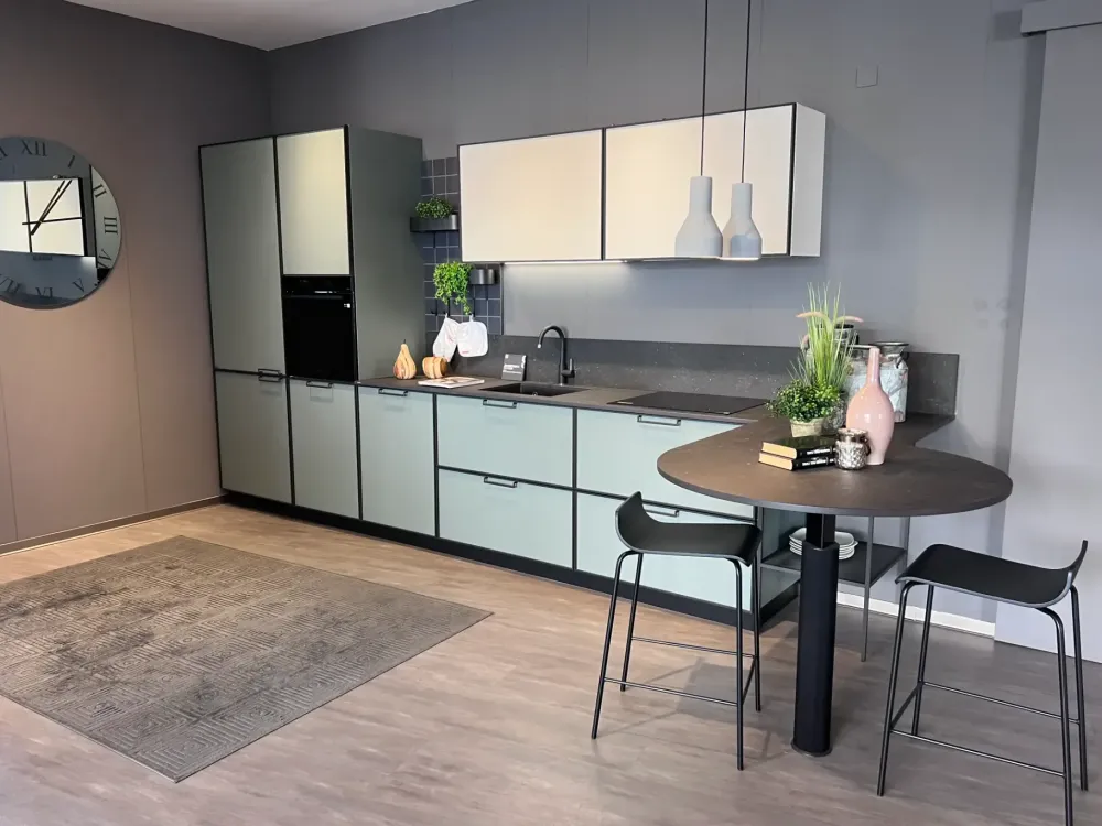 CUCINA con penisola Jeometrica SCONTATA 29%^Scavolini Hot