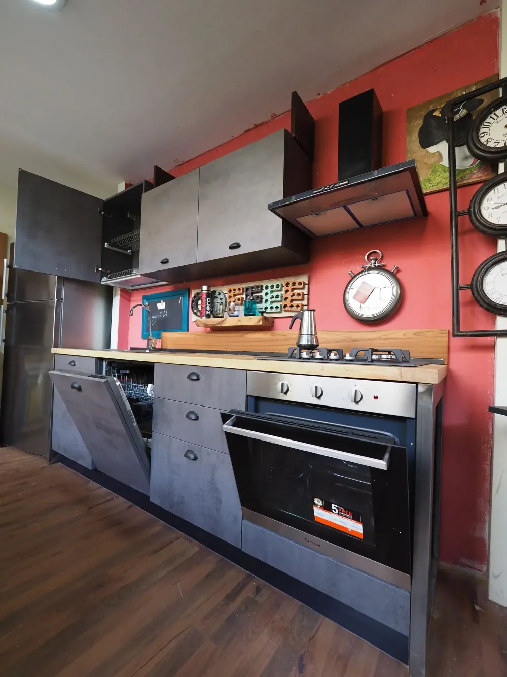 Outlet Etnico Cucina Cucina industrial piano legno lineare con un ribasso imperdibile- Cucine Lineari