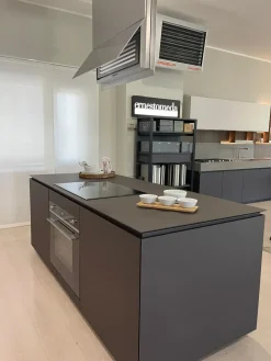 Cucina Cucina obliqua di in offerta -35%^Ernestomeda Clearance