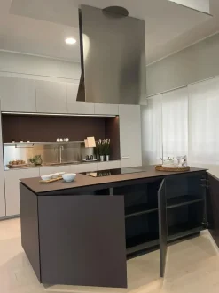 Cucina Cucina obliqua di in offerta -35%^Ernestomeda Clearance