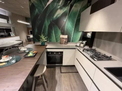 Cucina Cucina q01 con penisola con un ribasso imperdibile^Ar-Due Outlet