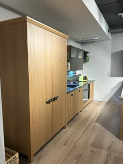 Cucina Diesel industriale rovere chiaro con penisola scontata 51%^Scavolini