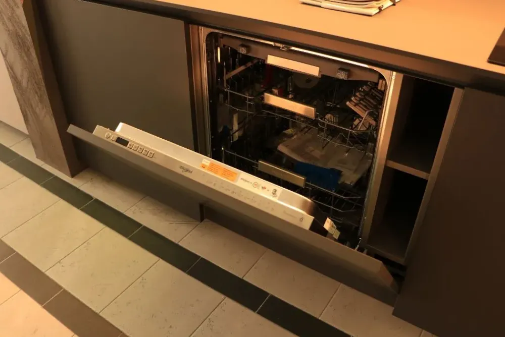 Hot Cucina One 80 OFFERTA OUTLET sconto 31% Cucine Lineari|Cucine Design