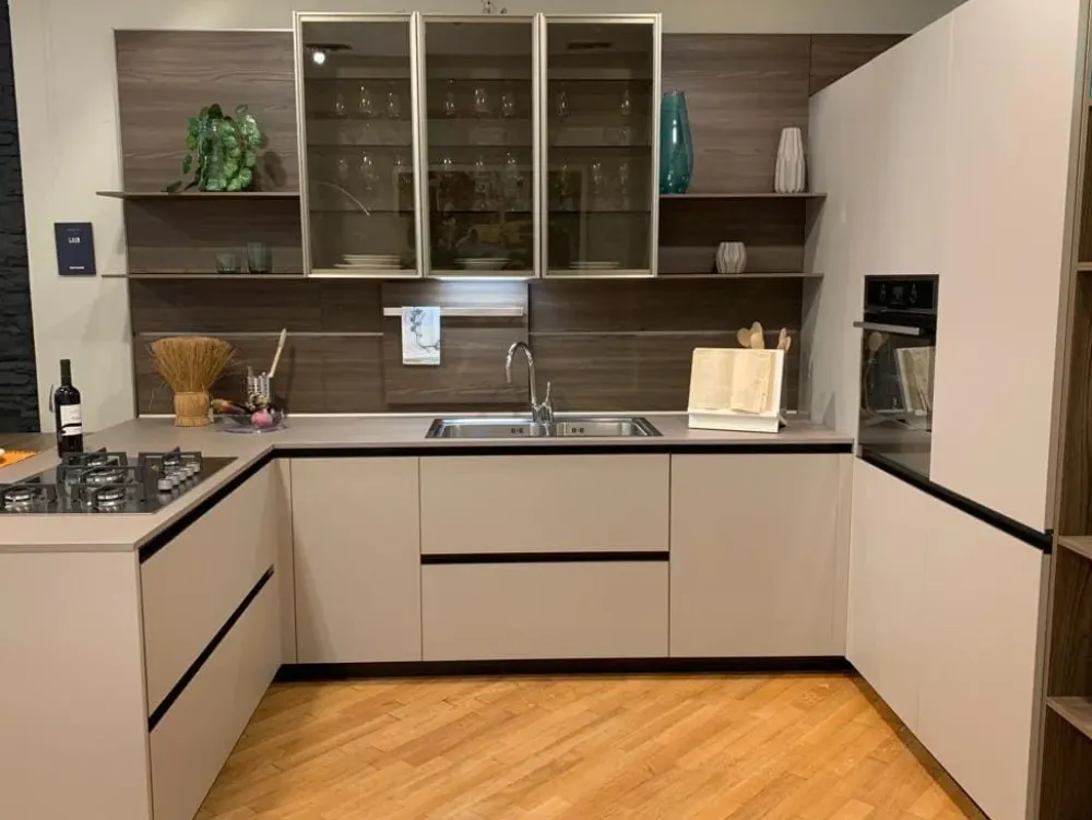 Cucina design con penisola tortora in laccata Lain pro^Euromobil Sale