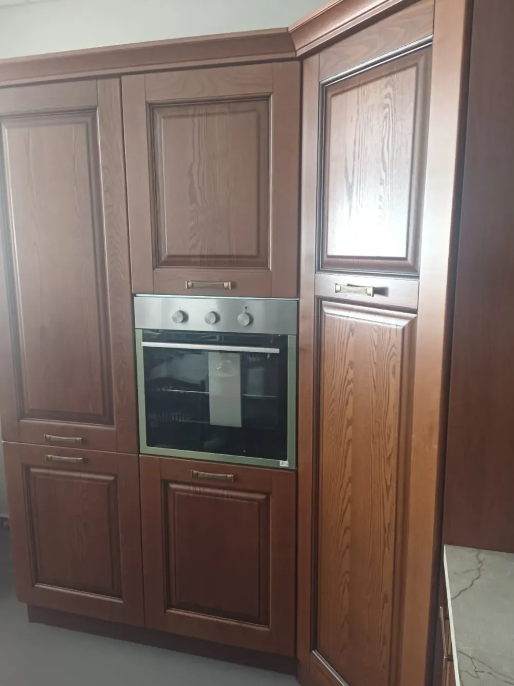 Clearance Cucina classica ad angolo noce in legno Telma Cucine Ad Angolo