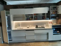 Hot Cucina Frighetto moderna lineare bianca in melaminico Time. Estetica e funzionalità. Cucine Lineari|Cucine Moderne