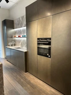 Cucina grigia moderna con isola Corner a soli 38950 Euro^Zampieri Cucine Online