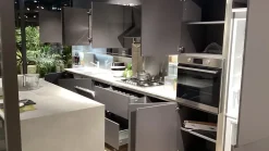 La casa moderna Cucina grigia moderna con isola Carol- Cucine Ad Isola|Cucine Moderne
