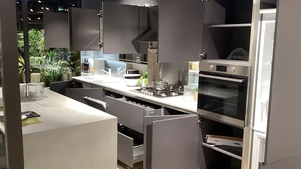 La casa moderna Cucina grigia moderna con isola Carol- Cucine Ad Isola|Cucine Moderne