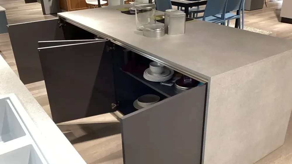 La casa moderna Cucina grigia moderna con isola Carol- Cucine Ad Isola|Cucine Moderne
