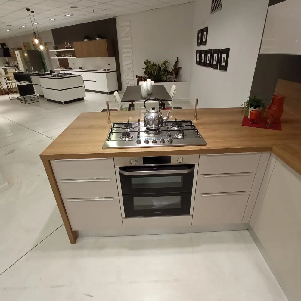 Scavolini Cucina grigia moderna con penisola Urban- Cucine Con Penisola|Cucine Moderne