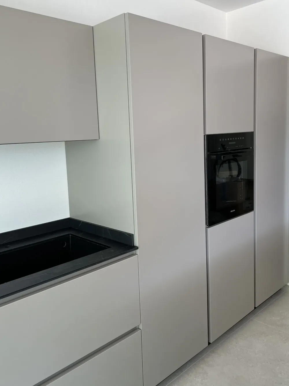 Clearance Cucina grigio design ad isola Ingrosso cucine moderne icm71 in Offerta Outlet Cucine Ad Isola|Cucine Design