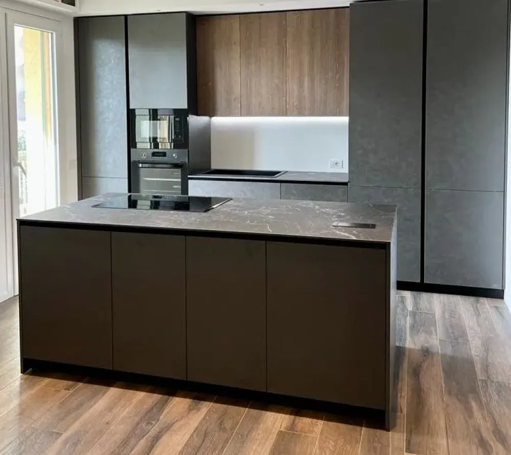 Primopiano Cucine Cucina grigio design ad isola Ingrosso cucine moderne icm41- Cucine Ad Isola|Cucine Design