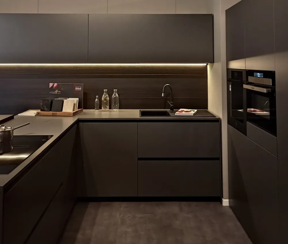 Cucina grigio design con penisola 2.1 gola peltro^Copat cucine Clearance