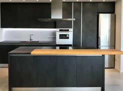 Primopiano Cucine Cucina grigio moderna ad isola Ingrosso cucine moderne icm15 in Offerta Outlet- Cucine Ad Isola|Cucine Moderne