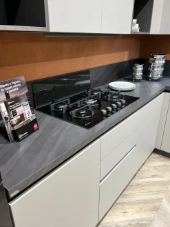 Cucina grigio moderna con penisola Evolution^Scavolini Discount