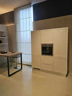 Cucina inglese con penisola Carattere   a prezzo scontato^Scavolini