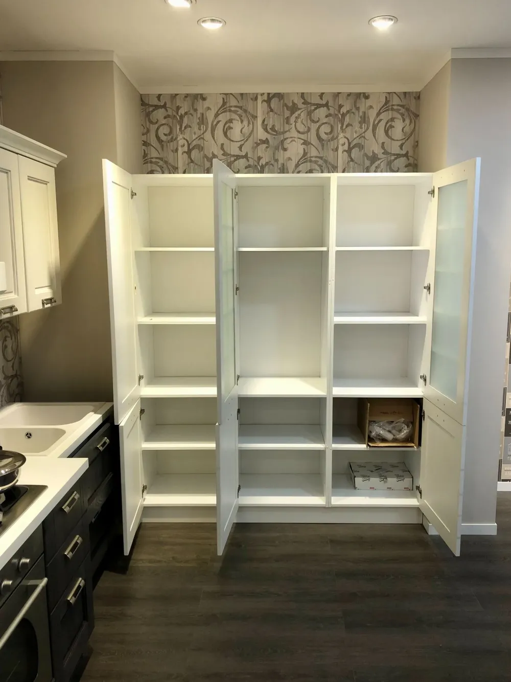 Cucina inglese lineare Aisha a prezzo ribassato^Mobilturi Clearance