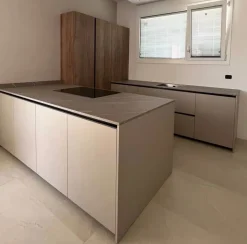 Cucina Ingrosso cucine moderne icm66 moderna tortora con penisola^Primopiano Cucine Outlet