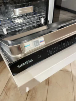 Cucina Lab40 ad angolo con uno sconto imperdibile^Marchi Cucine New