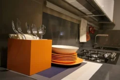 Cucina lineare design Brava laccata a prezzo scontato^Lube Cucine Discount