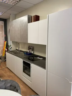 Spagnol cucine Cucina lineare in laccato opaco a prezzo ribassato 34%- Cucine Lineari|Cucine Moderne