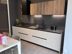 Scavolini Cucina lineare in laminato opaco a prezzo scontato 37%- Cucine Lineari|Cucine Moderne