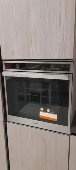 Giannei Cucina lineare in laminato materico a prezzo ribassato 50%- Cucine Lineari|Cucine Moderne