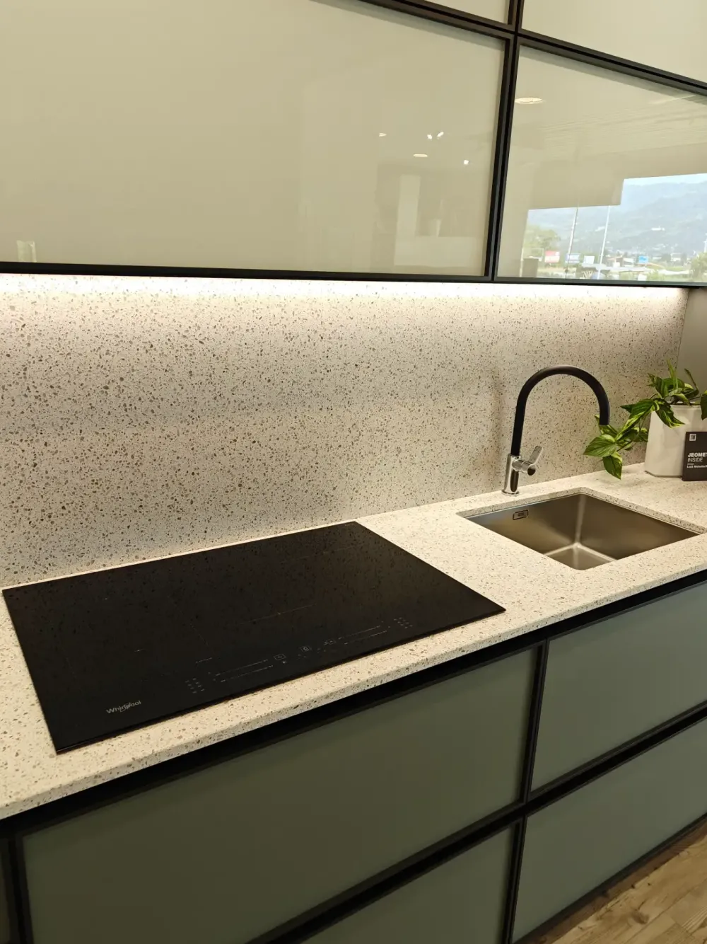 Scavolini Cucina lineare in laminato opaco altri colori Jeometrica a prezzo scontato- Cucine Lineari|Cucine Design