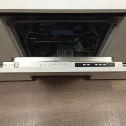 Gentili Group Cucina lineare in melaminico a prezzo ribassato 50%- Cucine Lineari|Cucine Design