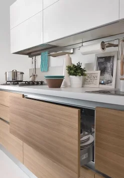 Ala Cucine Cucina lineare in nobilitato a prezzo ribassato 30%- Cucine Lineari|Cucine Moderne