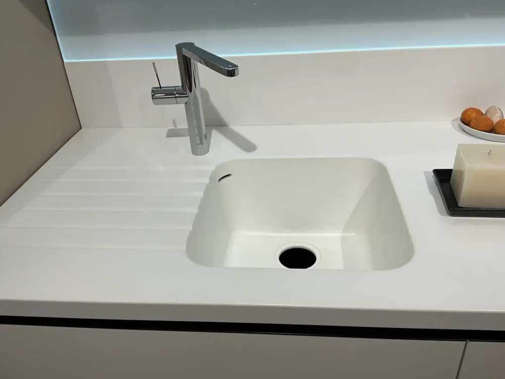 Cucina lineare moderna bianca Delinea^Scavolini Discount