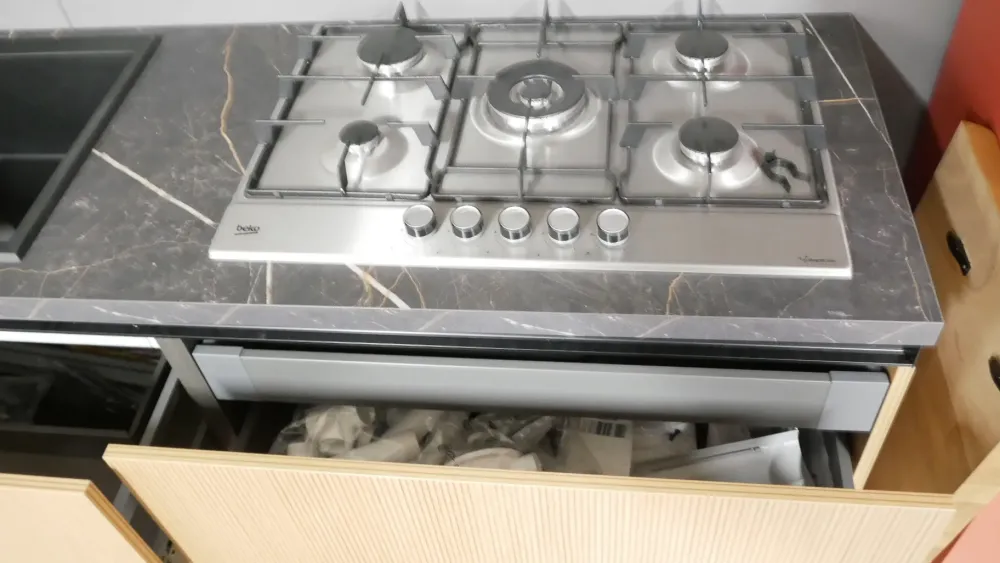 Cucina lineare moderna grigia Pop^Mobilturi Best