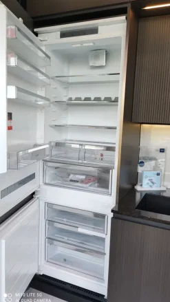 Cucina lineare moderna rovere moro Metropolis^Stosa Discount