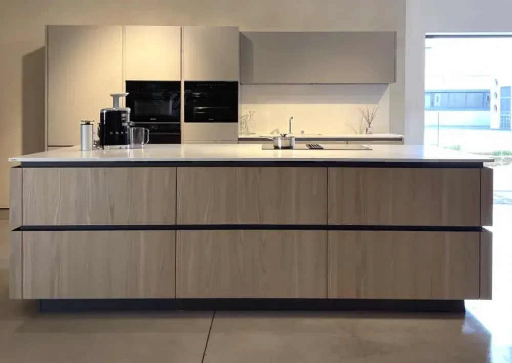 Valdesign Cucina Logica moderna grigia con isola scontata 55%- Cucine Ad Isola|Cucine Moderne