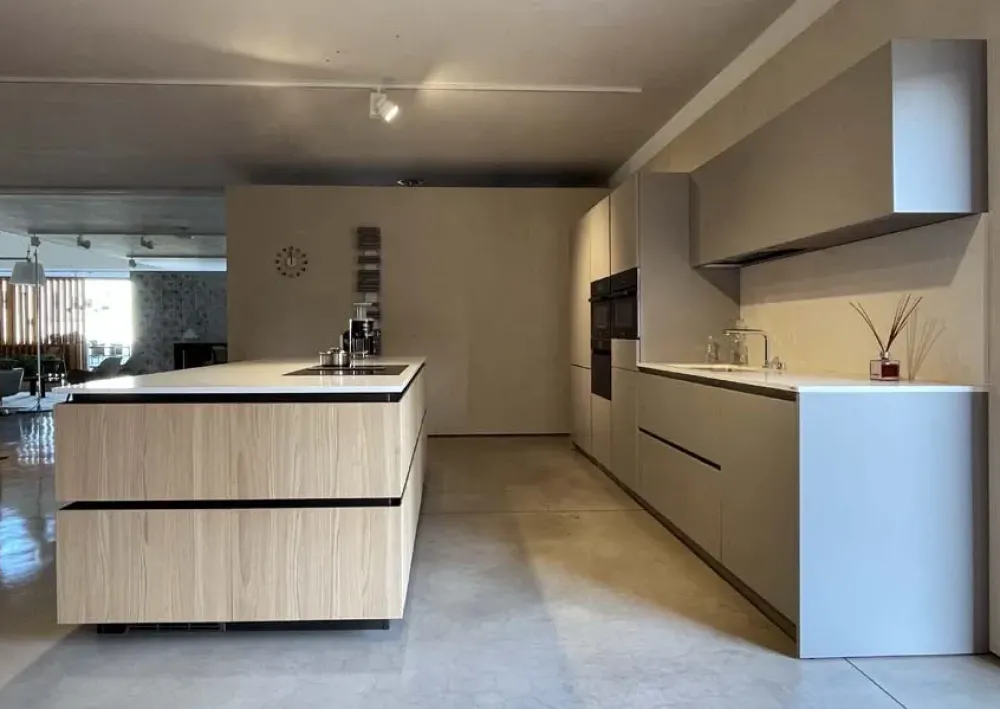 Valdesign Cucina Logica moderna grigia con isola scontata 55%- Cucine Ad Isola|Cucine Moderne